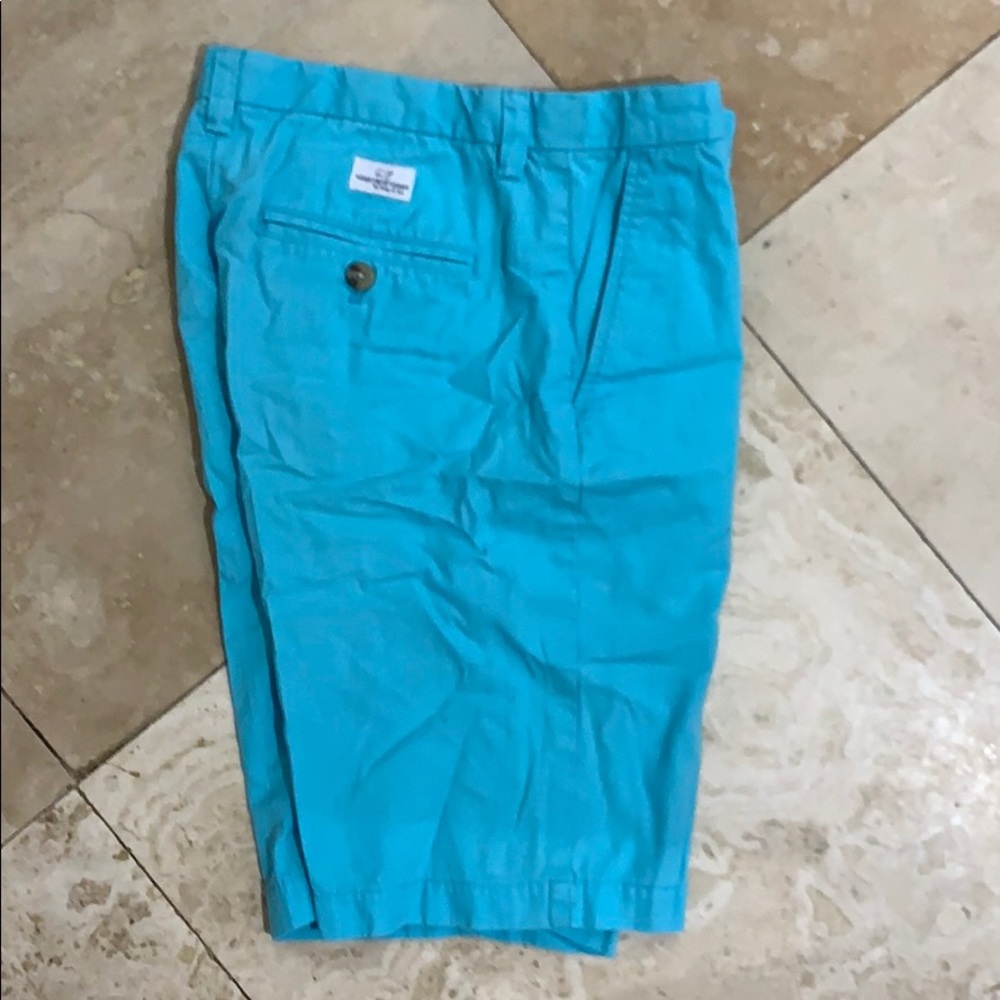 Aqua blue Vineyard vines shorts